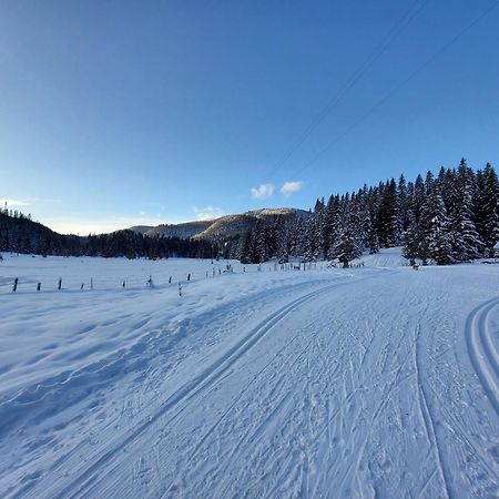 Apartmenthaus Almwiese Flattnitz ภายนอก รูปภาพ