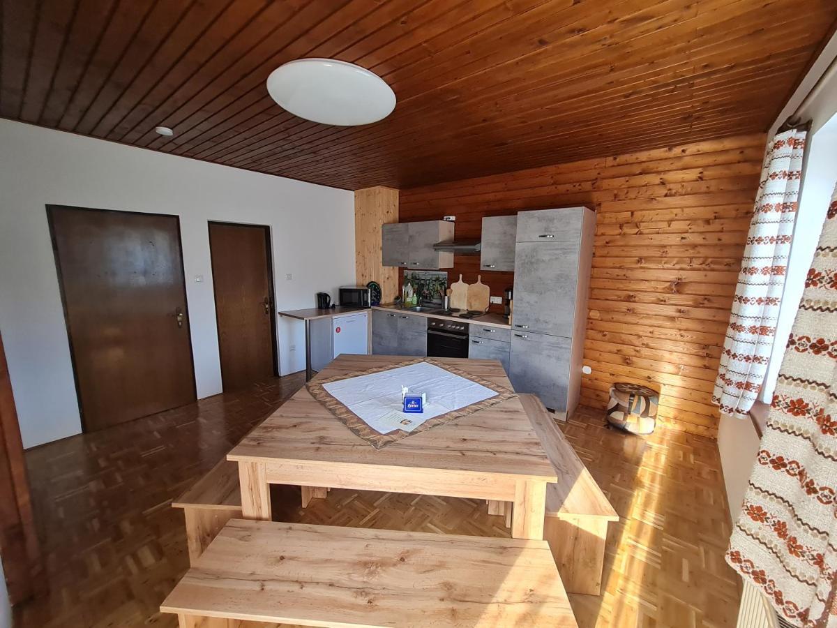 Apartmenthaus Almwiese Flattnitz ภายนอก รูปภาพ
